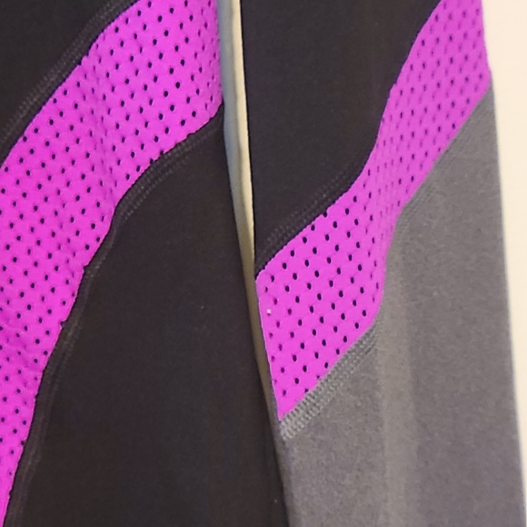 Long sleeve fila workout t - Picture 2 of 2